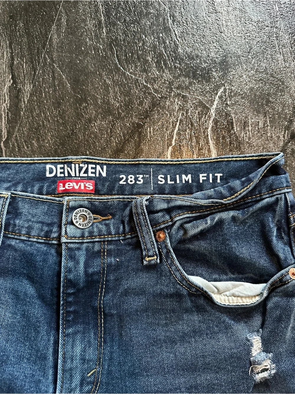 Denizen from Levi's Men's Medium Blue Slim Leg Jeans